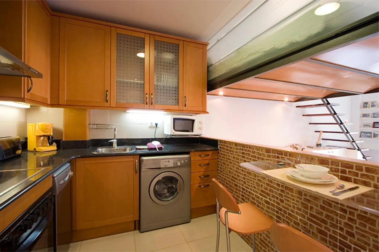 ברצלונה Reina Amalia Apartment ספרד
